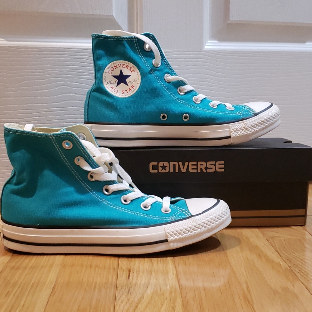 Converse High Top Sneaker